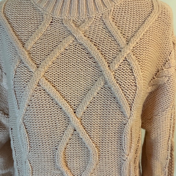 Peach Gap Mock Neck Cable Knit Sweater size L - Picture 4 of 7